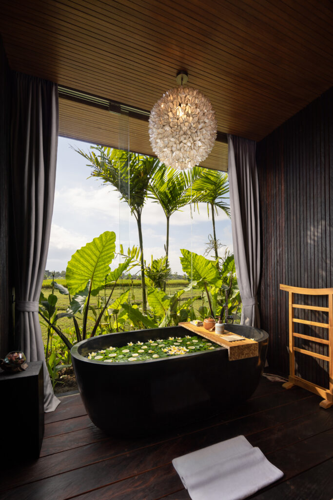 Grand Deluxe - Bathroom Interior